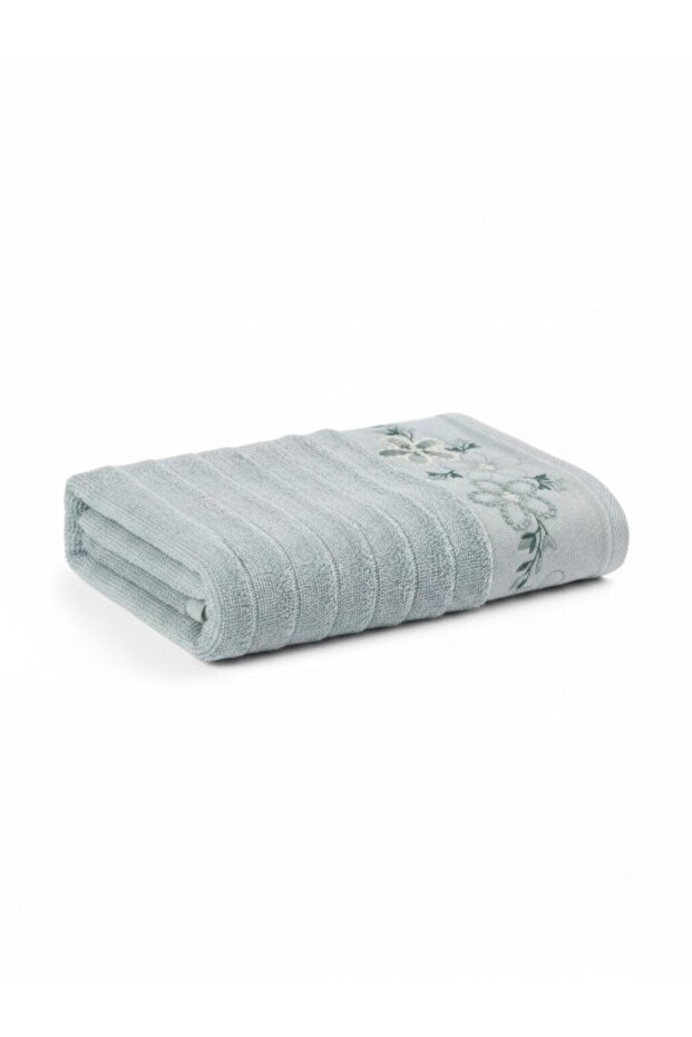 Alvena Floral Embroidered Towel 100% Cotton – Soft Texture – High Absorbency – Stylish Design Water Green