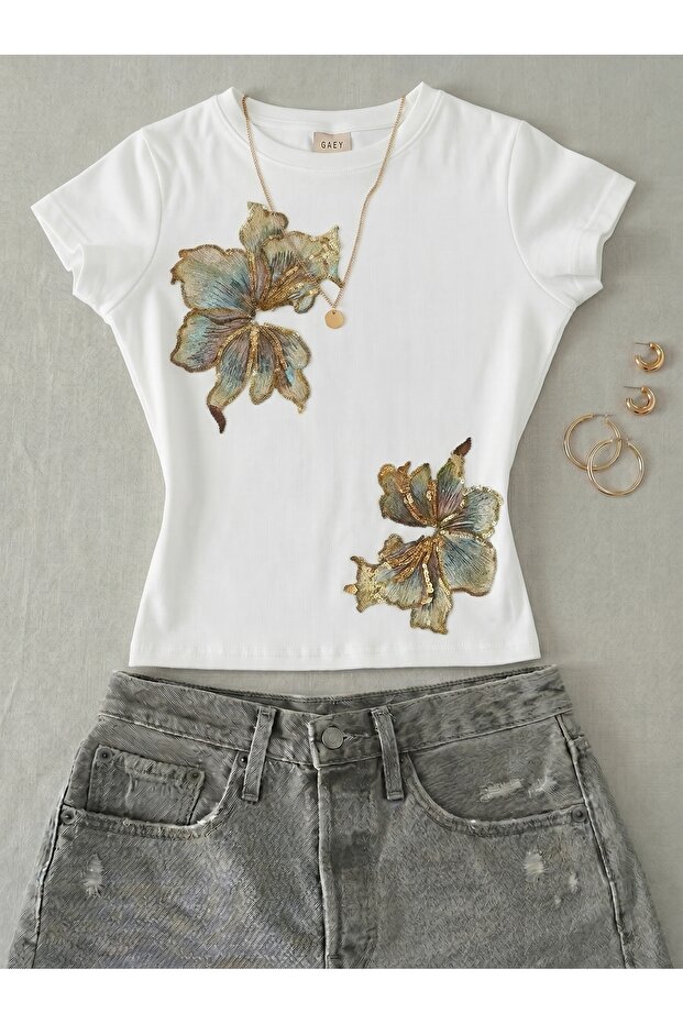 Women's Gold Floral Print - Lycra Short Sleeve Body Tee Crop