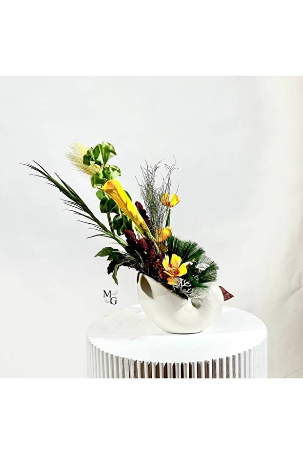 White Shell Vase - 1