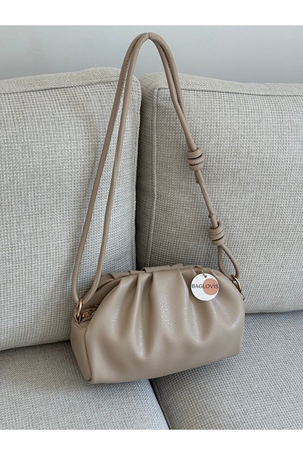 Drawstring Hand and Shoulder Bag with Pleated Design and Adjustable Strap, Stylish Women's Bag En26 Size13