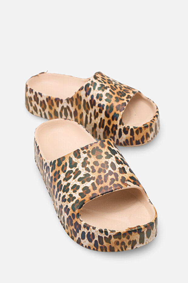 Women's Beige Leopard Printed Daily Comfortable Light Sole Eva Platform Sole Slippers