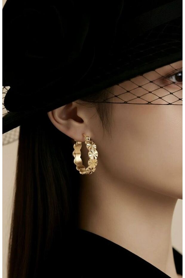 Special Design Luxury Earrings with Figures