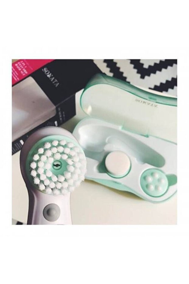 Skin Cleaning Device - 1
