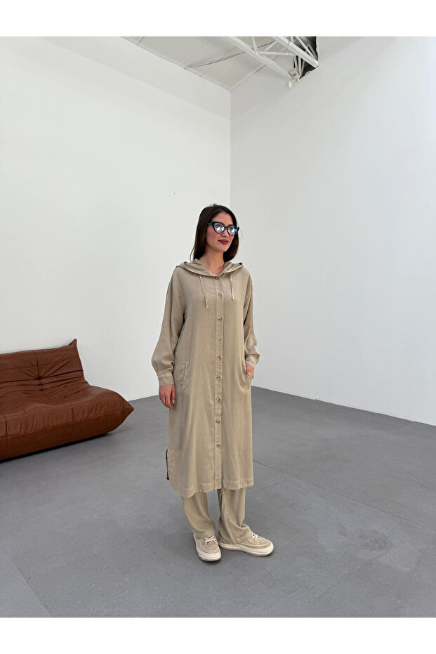 Hooded Set with Light and Comfortable Style