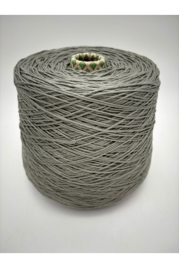 (1 kg) Cotton Hand Knitting Yarn/Punch Yarn/Amigurumi Yarn - Sage Green