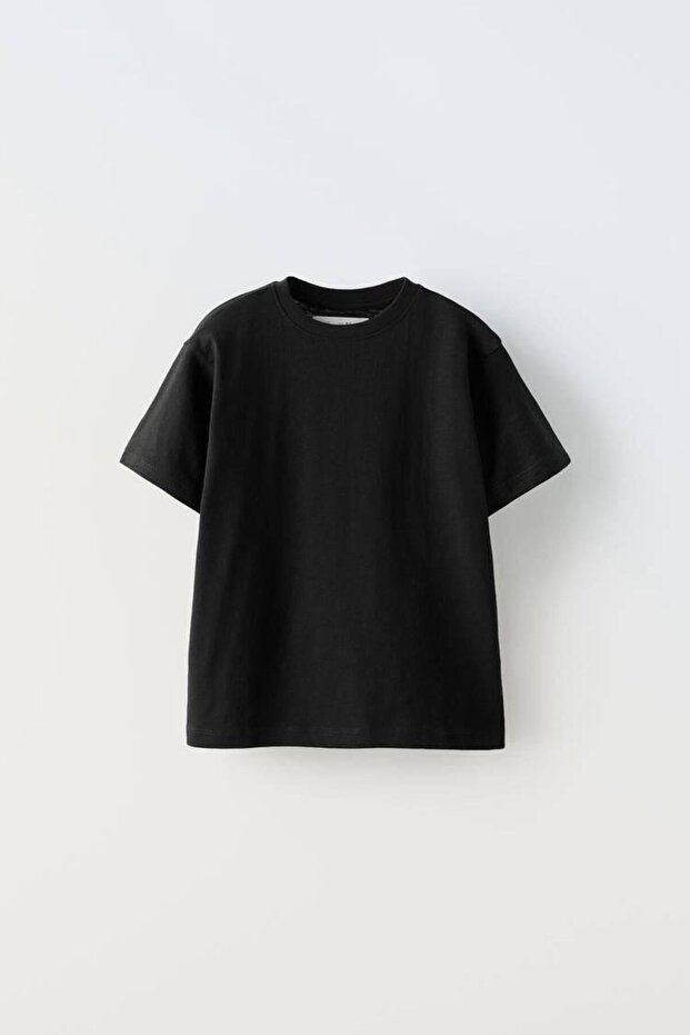 Boy's Basic T-Shirt with Striped Shoulders - 100% Cotton Comfortable Fit