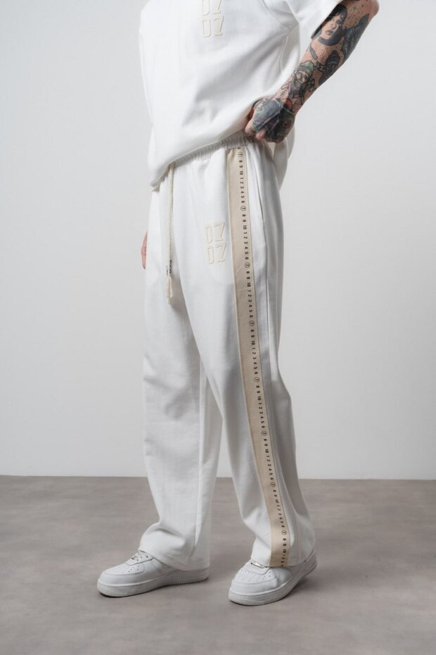 Trend Premium Embroidery Detail Elastic Waist Oysho Super Soft Fabric Men's Tracksuit Set - Man Tracksuit Set