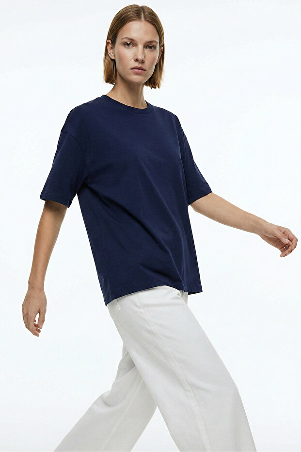 Women's Navy Blue Oversize Basic T-Shirt 100% Cotton Crew Neck Comfortable Fit