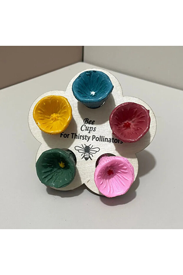 Colorful Bees Insect Drinking Cup Bee Drinking Fountain Cup Flower Shape Bees Water Feeder with Nurs