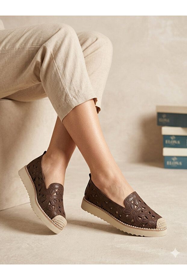 Women's Brown Color Floral Patterned Embroidered Ballerinas