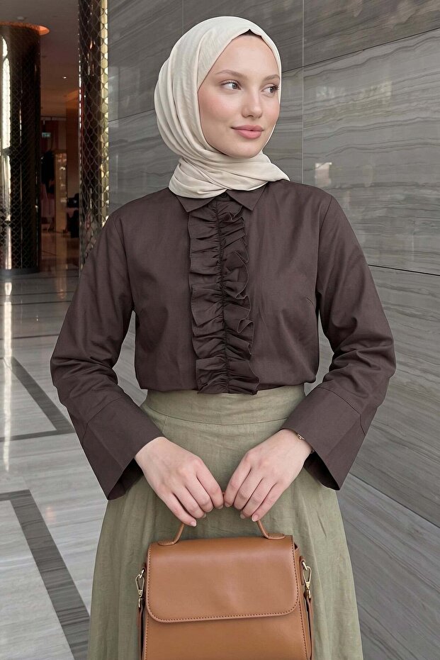 قميص بتصميم مزموم من الأمام Y0125 - بني