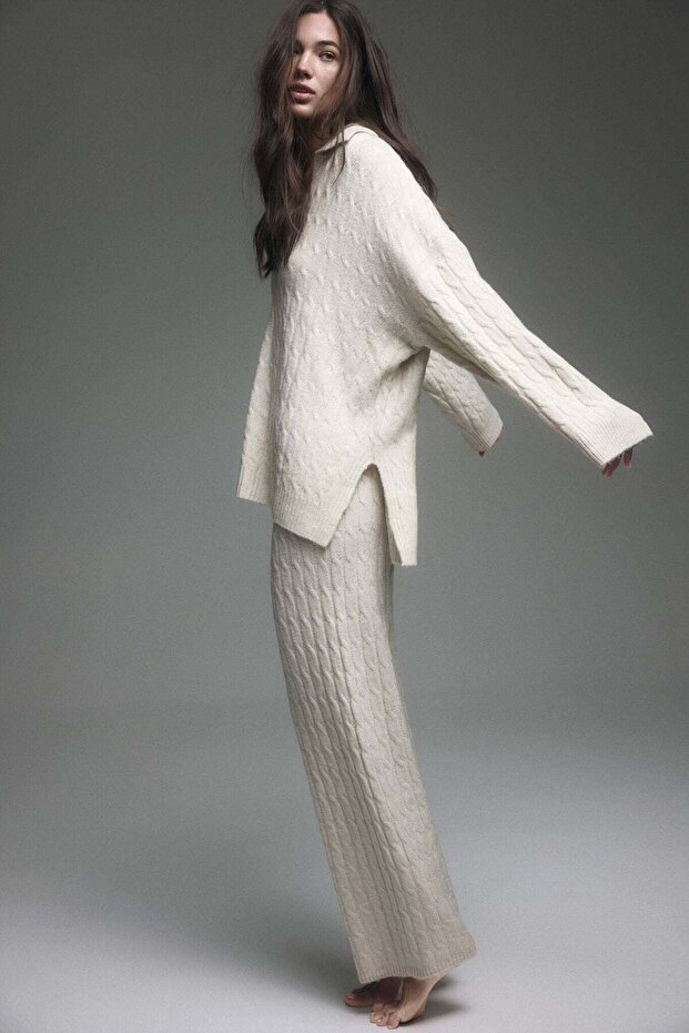 Cable-knit jumper - 4