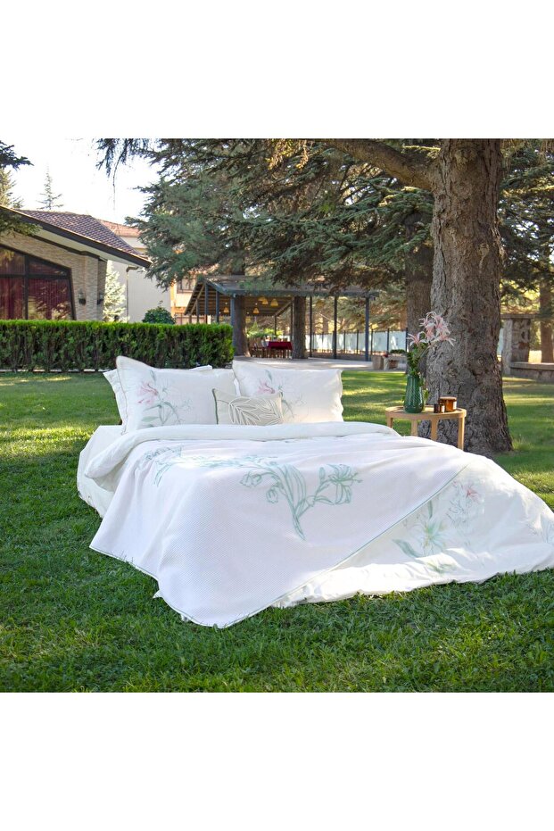 Eva Meloni Ecru Double 100% Cotton Duvet Cover Set and Pique Set