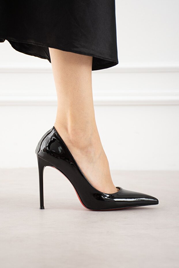 Minimalist Black Patent Leather High Thin Heeled Women's Stiletto