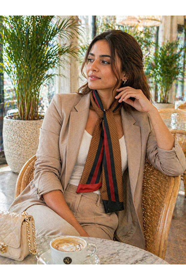 وشاح ربطات عنق فاخر بتفاصيل مخططة 130x9 سم