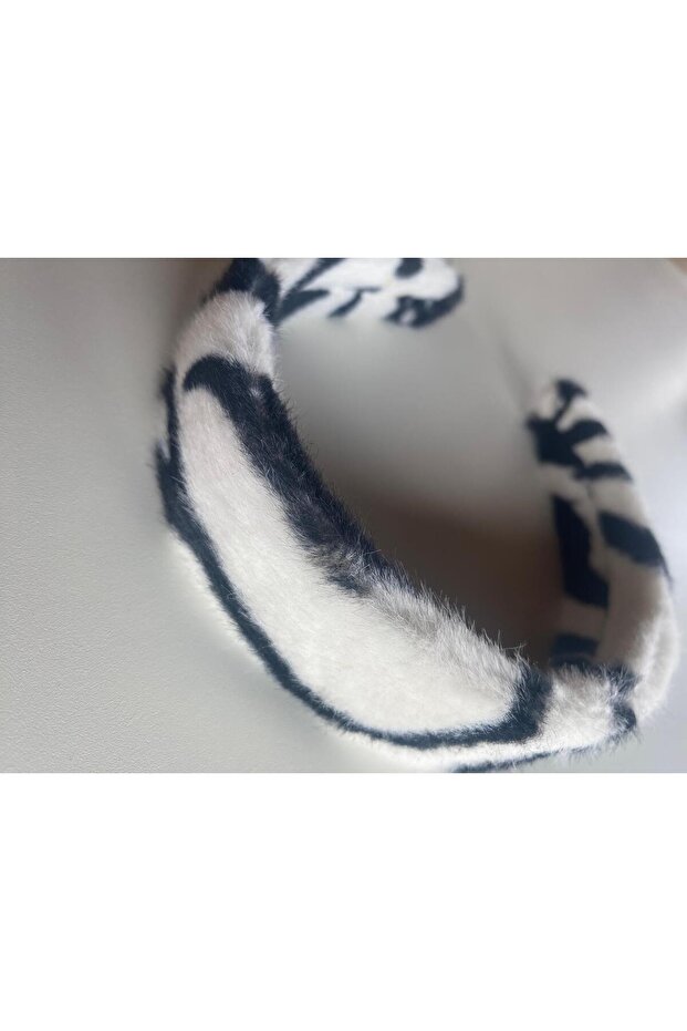 Colorful Leopard Patterned Crown - 1