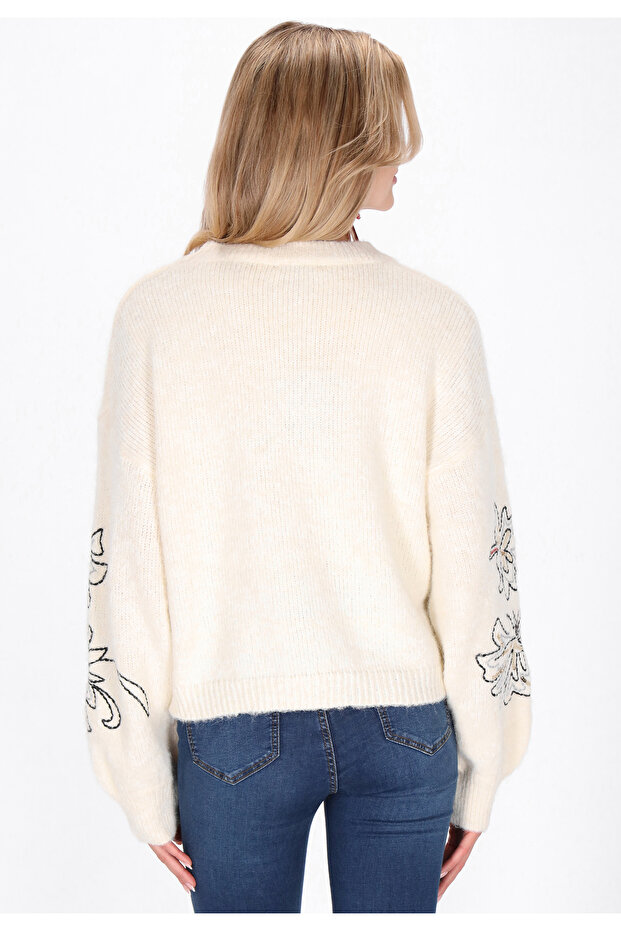 Sweater - 4