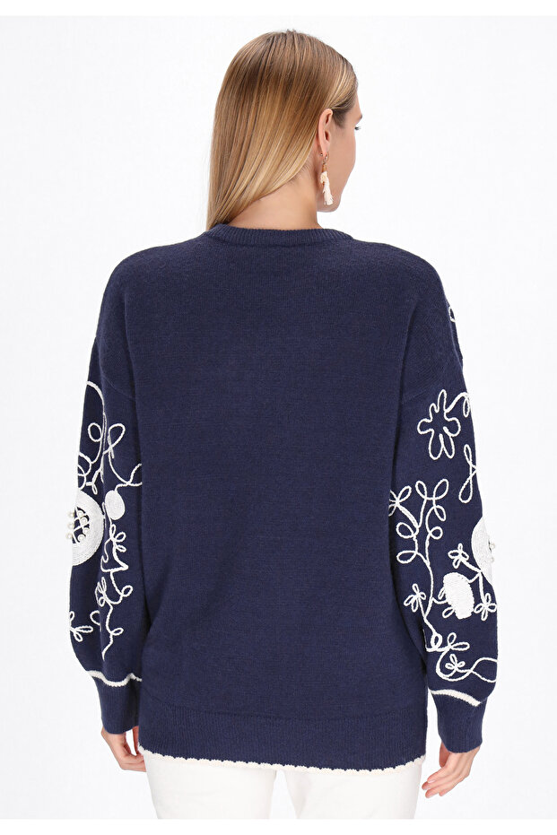 Sweater - 4