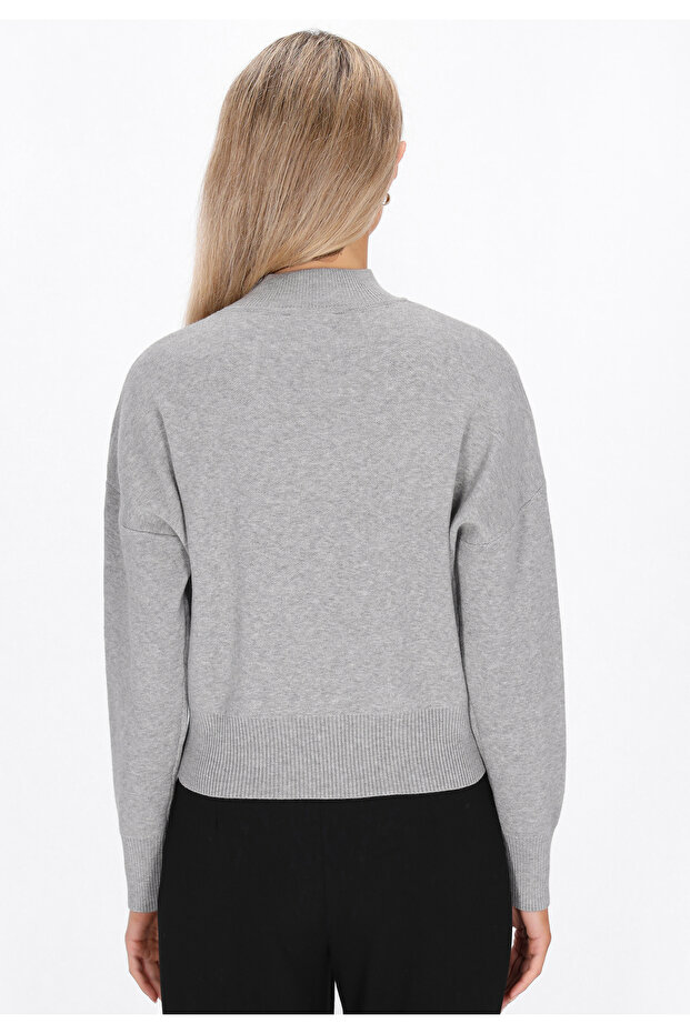 Sweater - 4