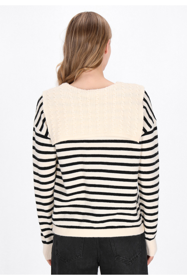 Sweater - 4