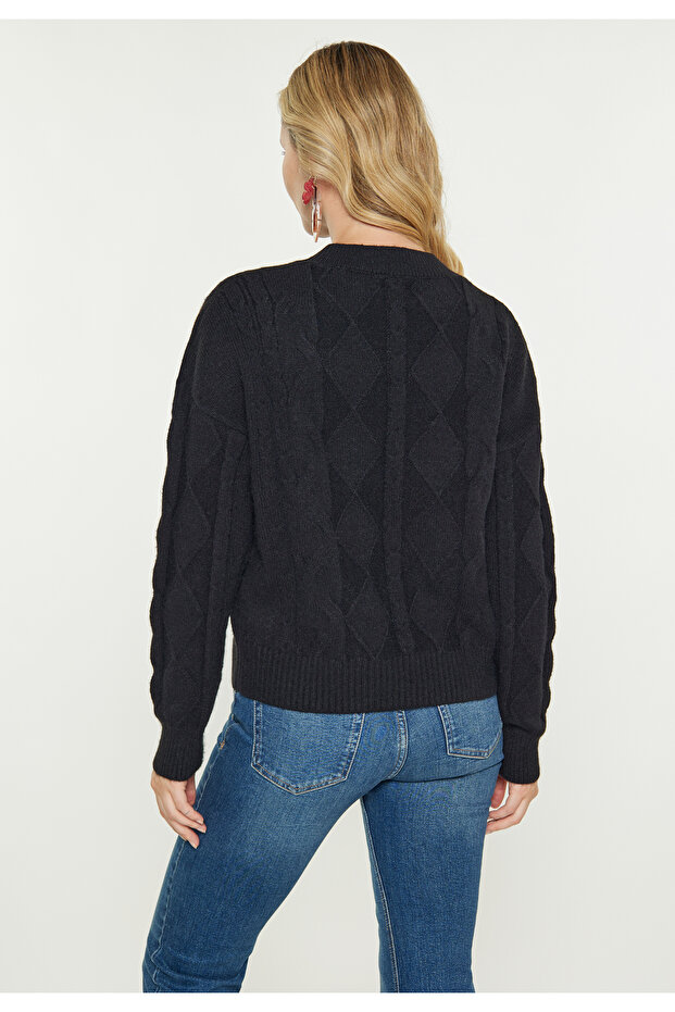 Sweater - 4