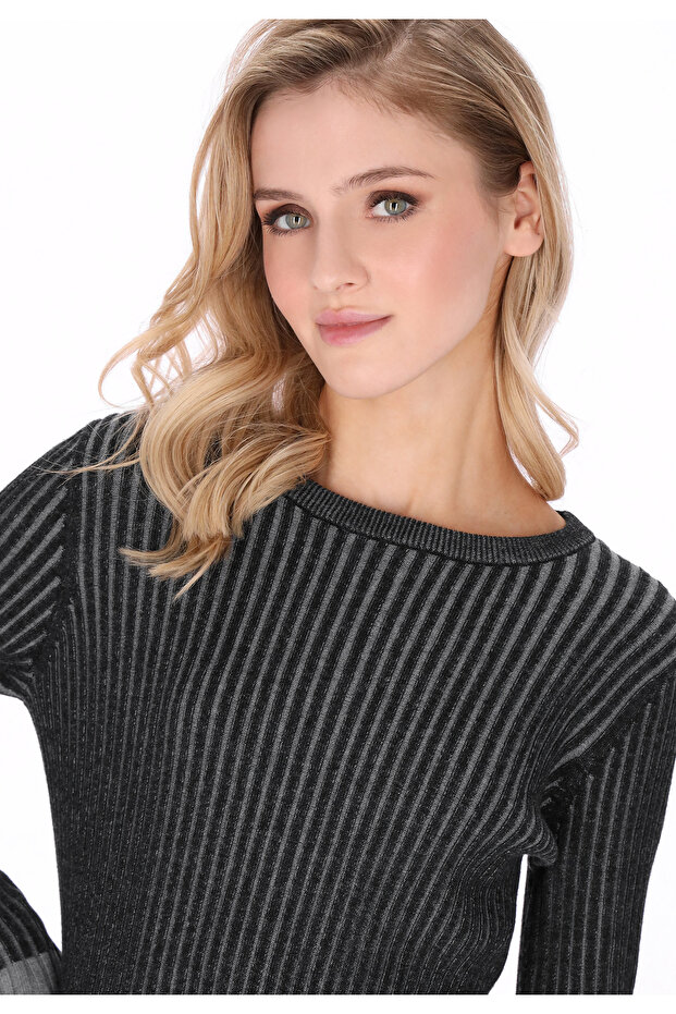 Sweater - 5