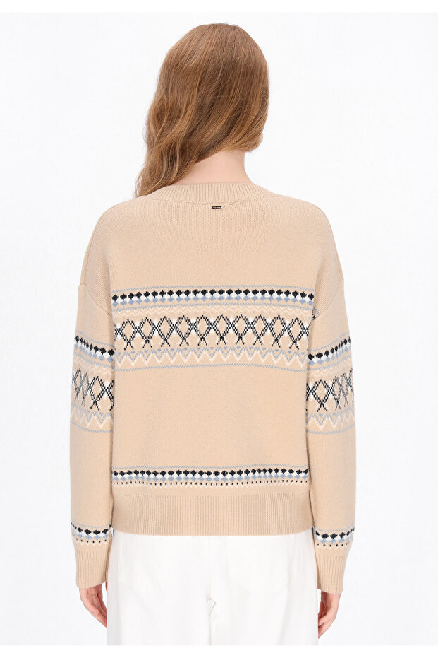 Sweater - 4