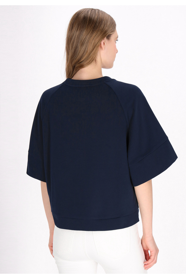 Sweatshirt - 4
