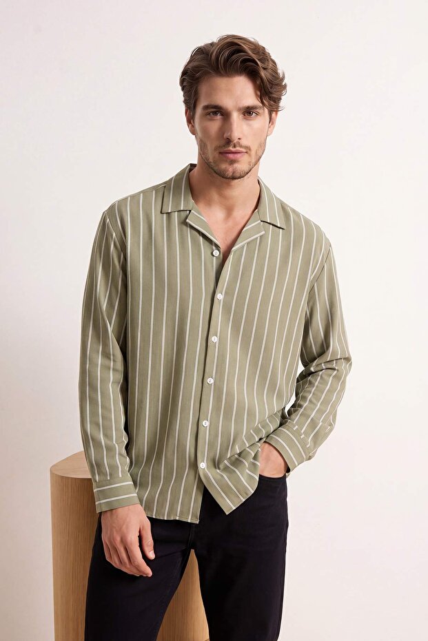 Haki Oversize Çizgili Mevsimlik Erkek Gömlek TMNSS26GO00024 - 3