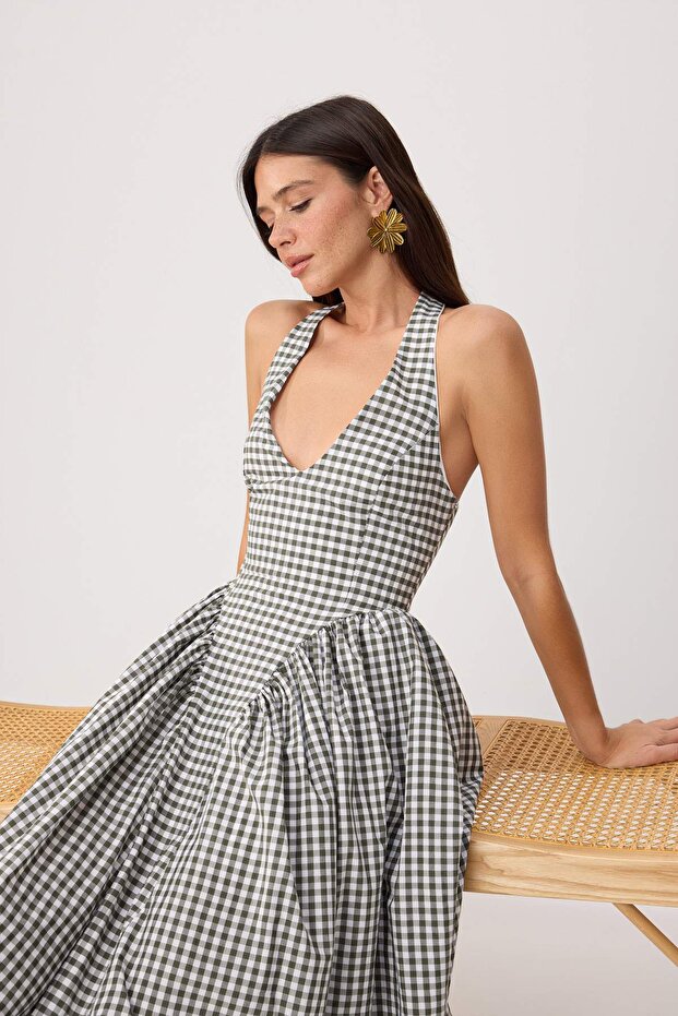 Grünes, gemustertes, gewebtes Maxikleid mit Taillenöffnung TWOSS25EL00874 - 2