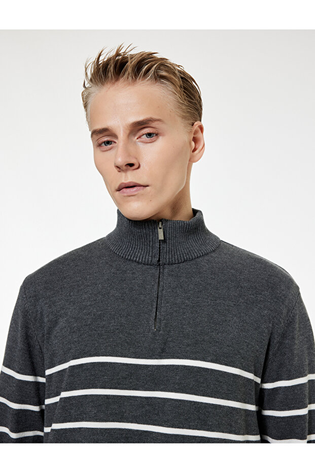 Regular Fit Long Sleeve Basic Half Zip Knit Sweater