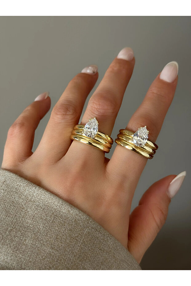 Basic Ring with Drop Stone