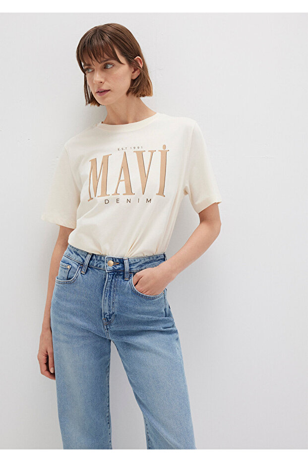 Logo Printed Beige T-Shirt Regular Fit / Normal Cut 1611990-70008