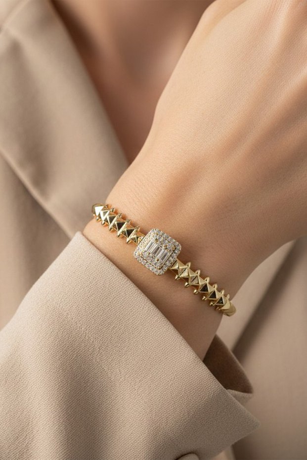Style Pearl/Xuping Jewelry Baguette Zircon Stone Clipper with Middle Zircon