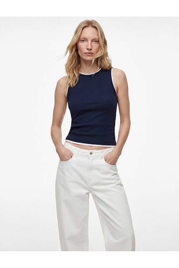 Color Contrast Layered Slim Fit Crew Neck Sleeveless Ribbed Blouse