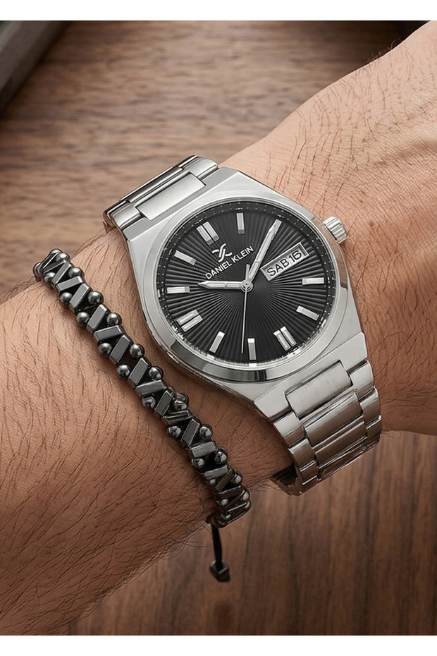 Men's Black Dial Silver Metal Band Calendar Wristwatch with 2 Year Warranty