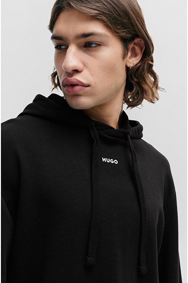 Erkek Kapüşonlu Yakalı Gögüs Ortasında Kontras Logolu Siyah Sweatshirt - 2