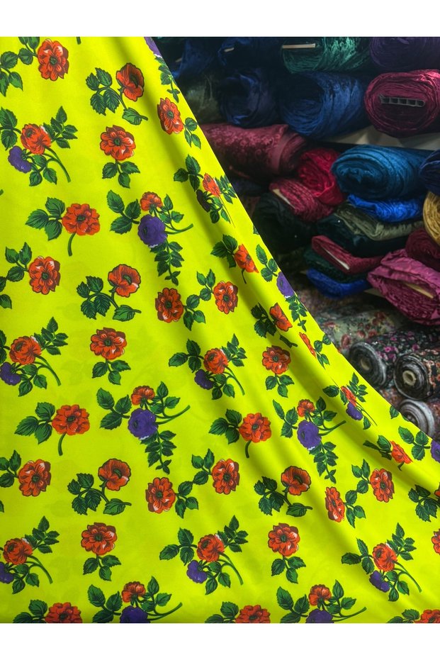 Patterned Lycra Jersey Fabric 150 cm Wide (Travera)