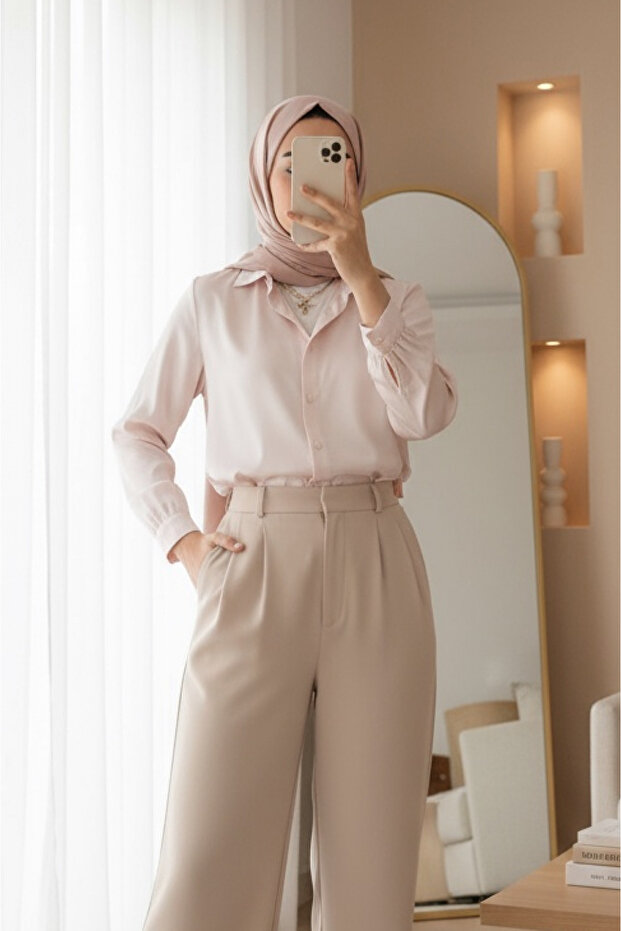 3964 Lightly Flowing Satin Shirt - Cream