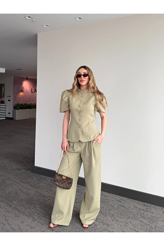 Khaki Coated Buttoned Balloon Sleeve Suit - 8407