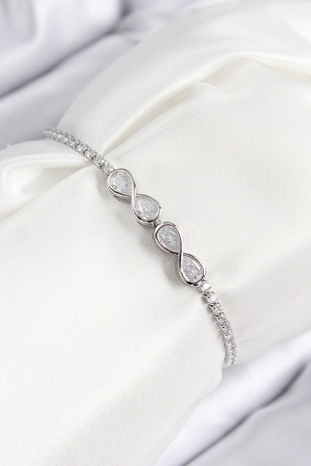 Brass Zircon Stone Infinity Model Silver Color Elevator Women's Bracelet