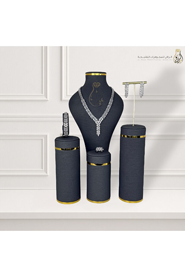 Luxury Set with Sparkling Zircon