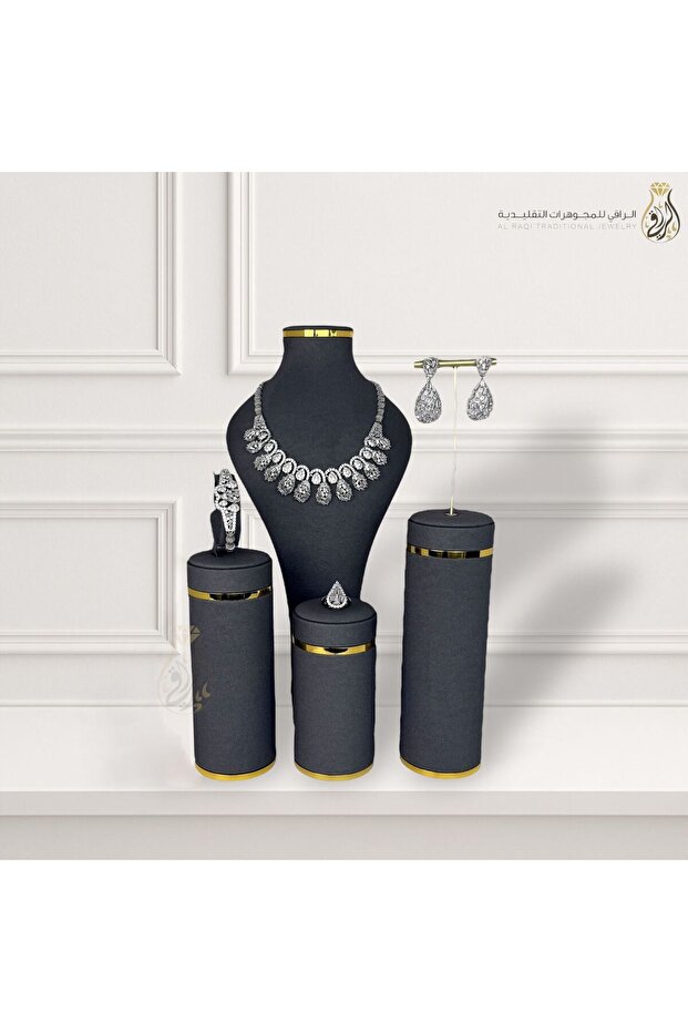 طقم قطرات مرصع بزركون فاخر