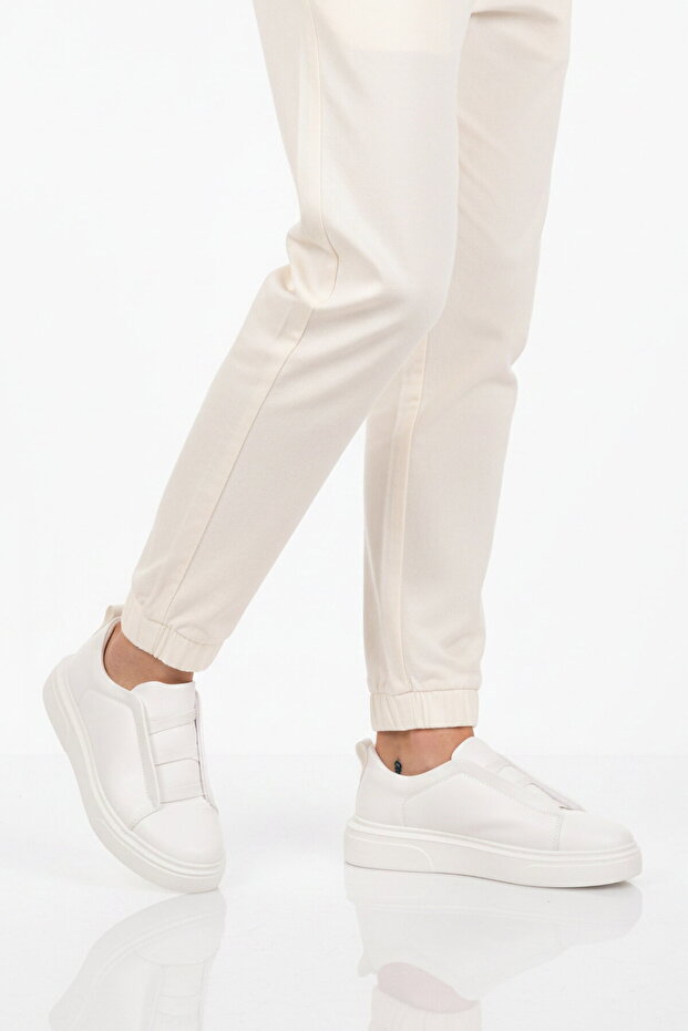 White Men's Casual Shoes
