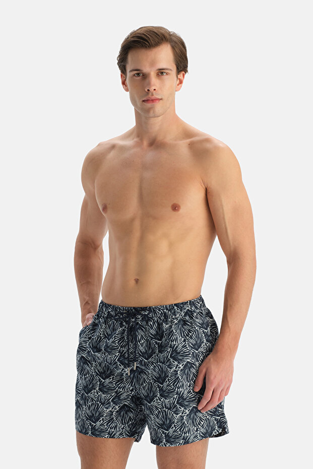 Multicolor Sea Shell Patterned Mid Shorts - 4