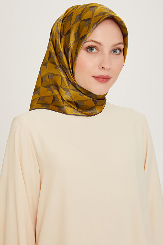 Nostalgia Series Silk Sura Scarf 9204Ds-56