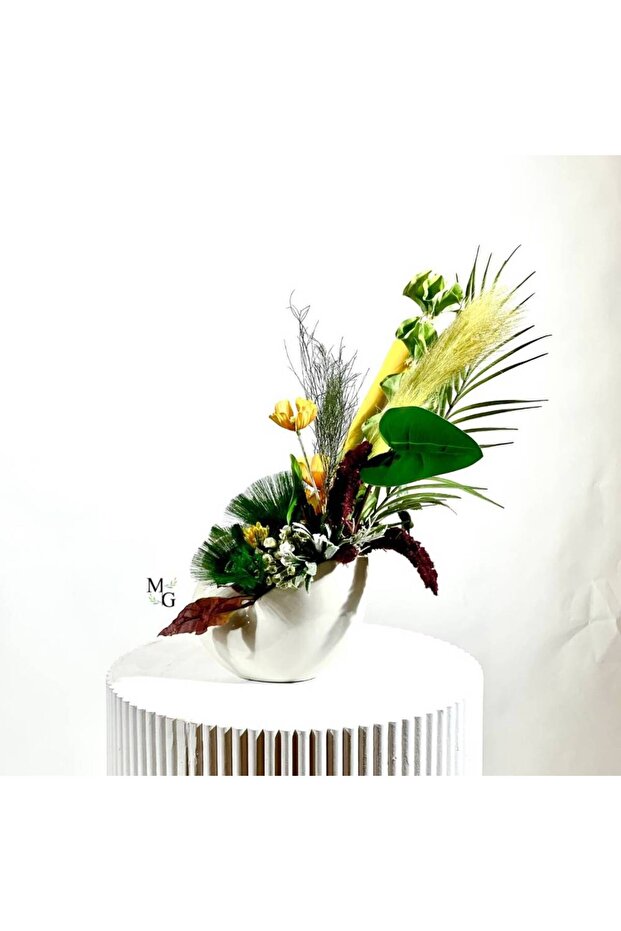 White Shell Vase - 2