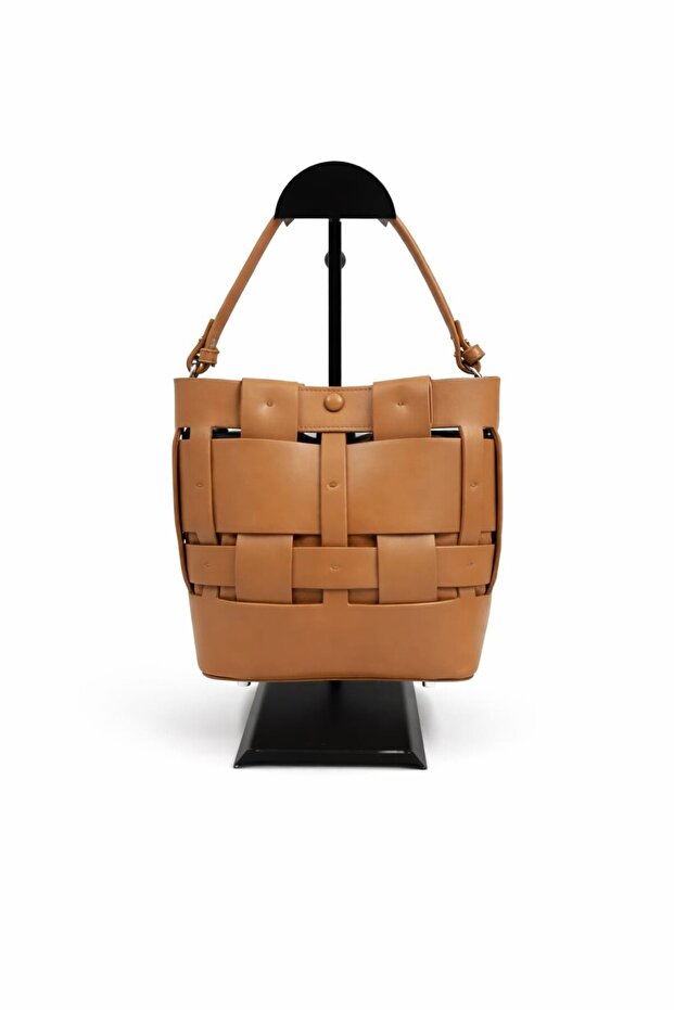 B37168 Shoulder Bag - 1
