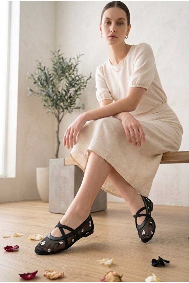 Women's Cross-Strapped Embroidered Transparent Ballerinas