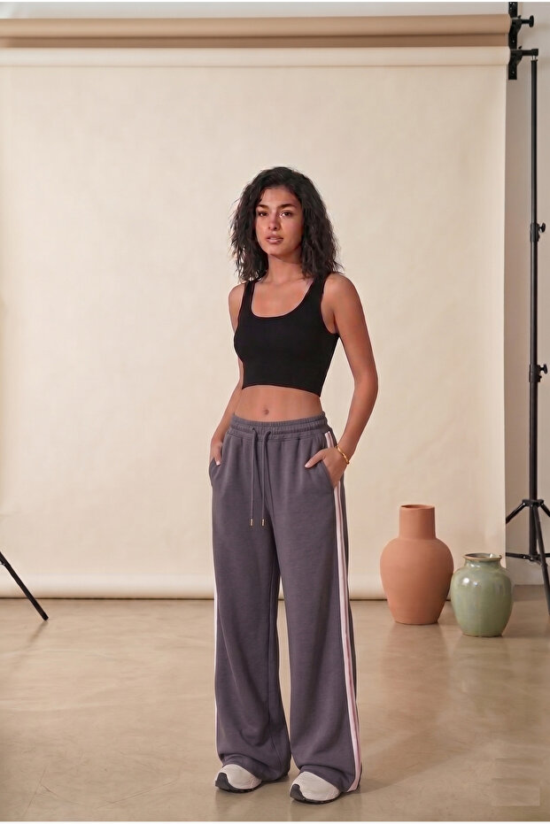 Women's Relaxed Fit White Striped Loose Baggy Sweatpants
